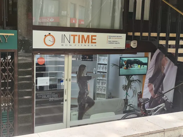 Gimnàs Electroestimulación Barcelona In Time Bcn Fitness — Electroestimulación en l'Eixample, Barcelona