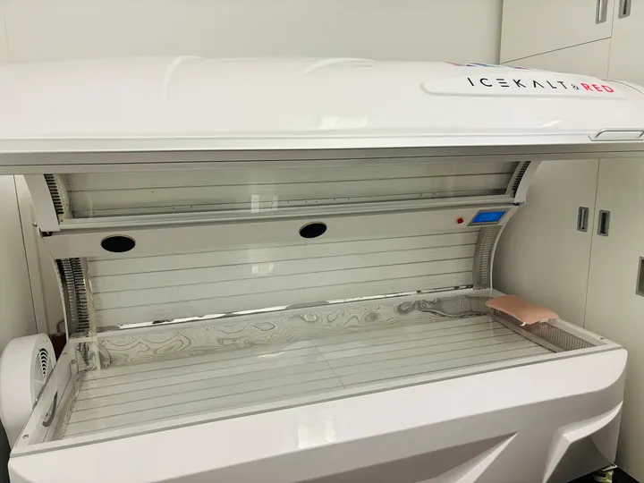 ICEKALT - Kältekammer / Kältesauna / Kryosauna / Eissauna / Cryo — Recovery in Nordend West, Frankfurt am Main