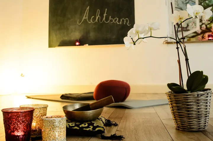 Matte&Stuhl Raum für Stressbewältigung — meditation-studio in Stuttgart — 3