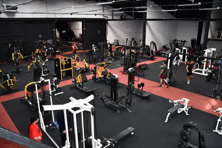 Factory-Gym — Sportschool in Besoijen, Waalwijk