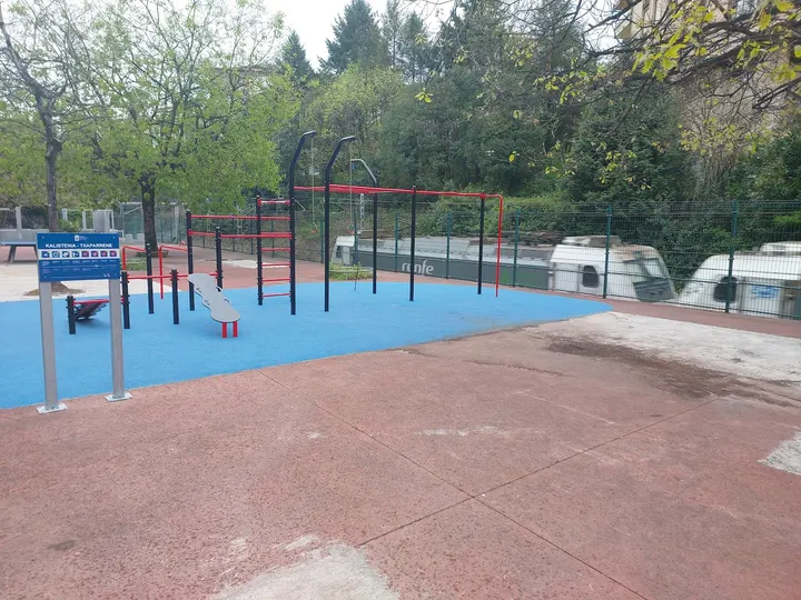 Parque Calistenia — Entrenamiento funcional en Intxaurrondo Viejo, San Sebastián