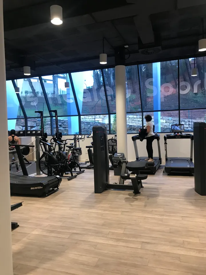 Los Reales Sports Club — Entrenamiento funcional en Los Llanos, Estepona