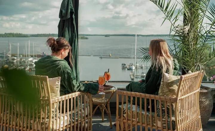 Voltage Lounge Pool Club — wellness-studio i Ängsgärdet, Västerås — 2