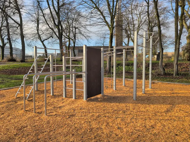 Calisthenics Park — calisthenics-studio in Stadionviertel, Neuss — 2