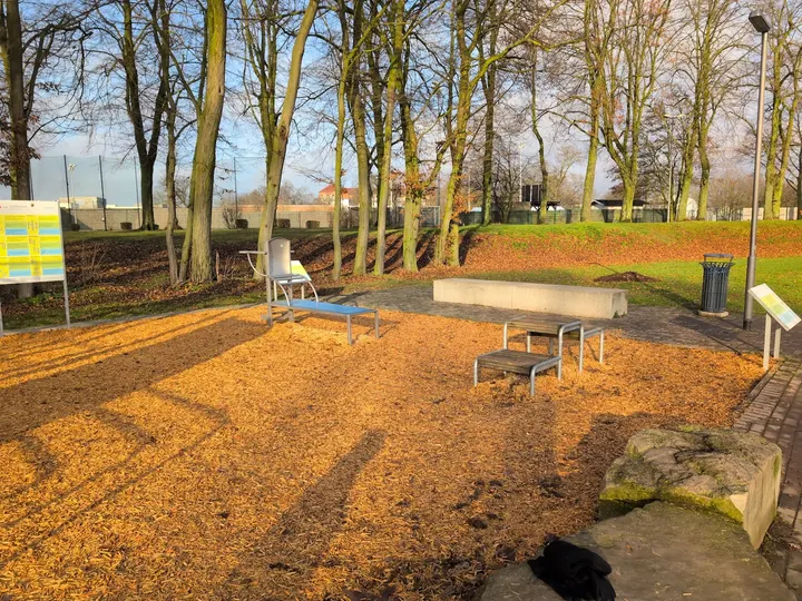 Calisthenics Park — Functional Training in Stadionviertel, Neuss