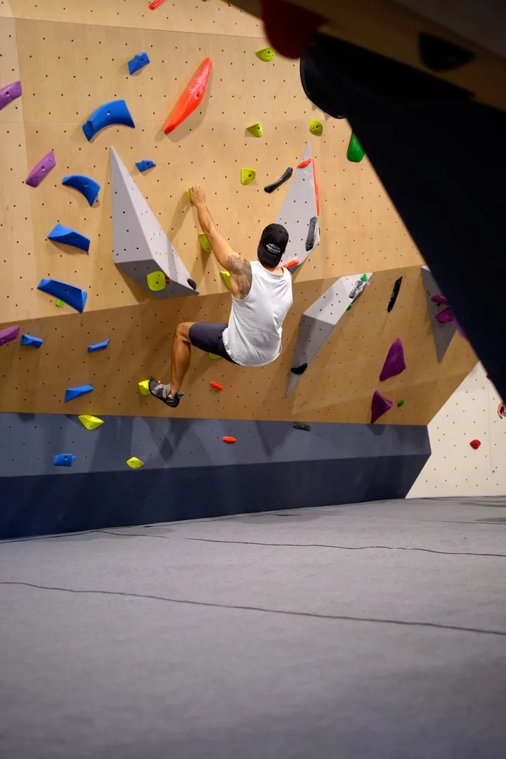 Bloc Session Toulon Ouest — escalade-studio à Six-Fours-les-Plages — 2