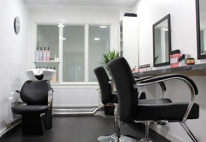 The Hurst Leisure Centre — Fitness Studio in Baughurst, Tadley