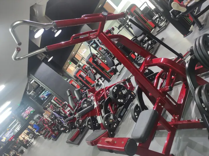 Cr7 Fitness By Crunch, Aveiro — Ginásio em Glória e Vera Cruz, Aveiro