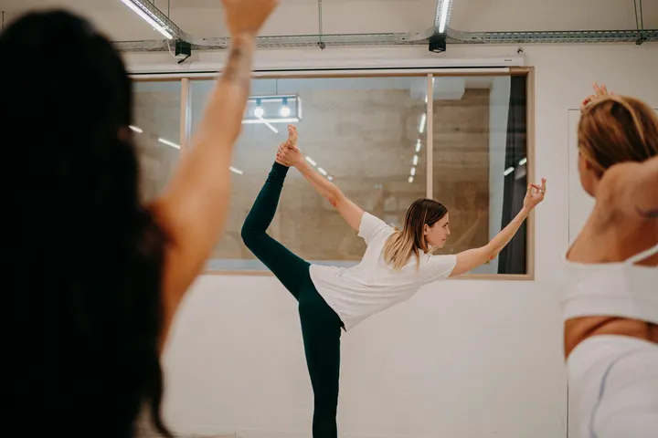 Lauren Mahan Yoga — yoga-studio à Saint-Augustin - Tauzin - Alphonse Dupeux, Bordeaux — 3