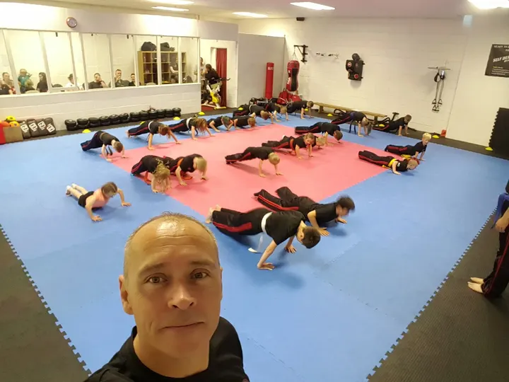 Roy Hinchcliffes Martial Arts and Fitness — martial arts-studio in Holyhead — 3