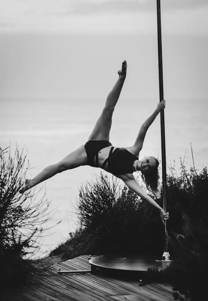 Pole Loft — Pole Fitness à Les Chalais, Rennes