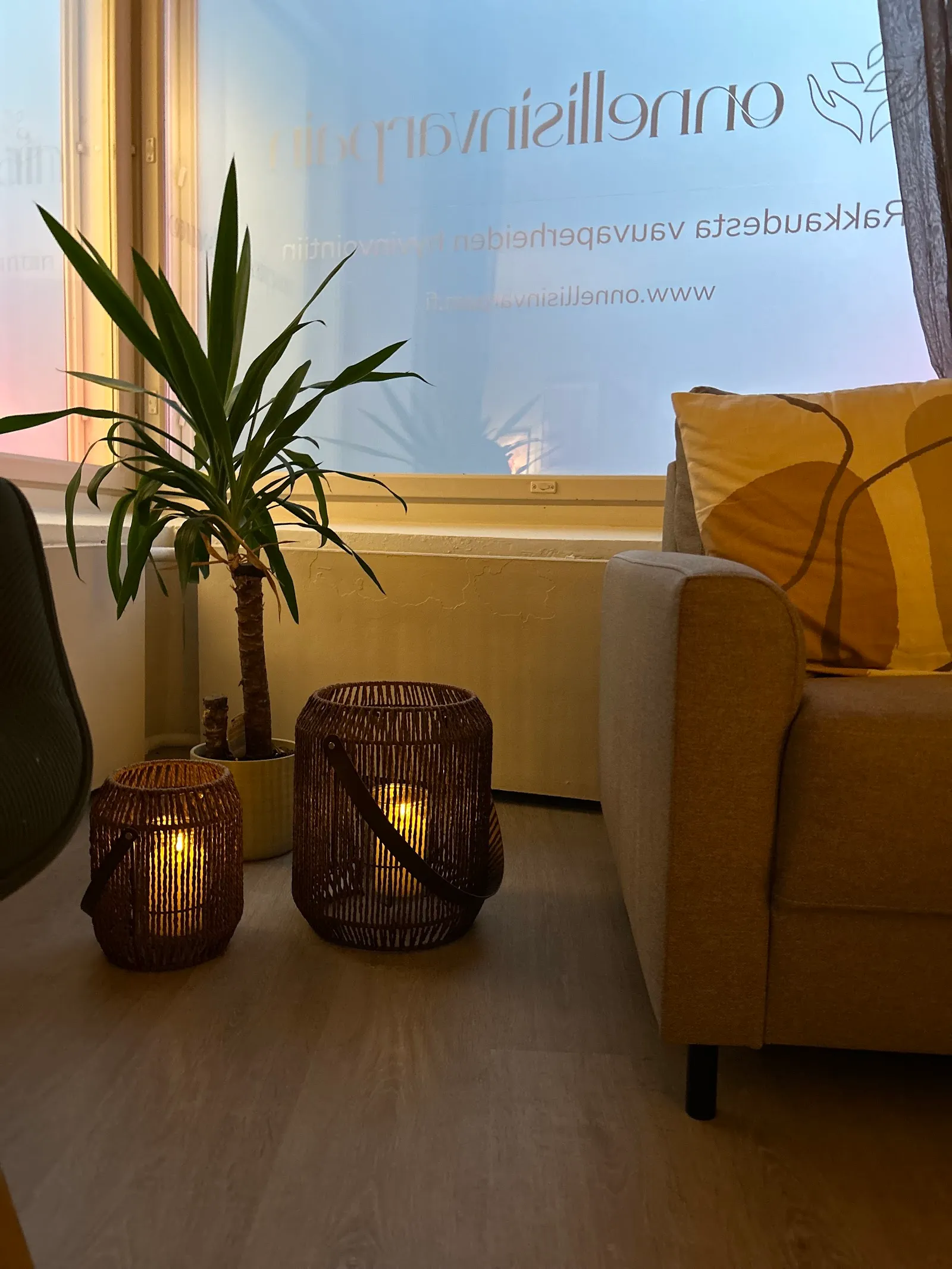 Onnellisinvarpain — pt studio – Helsinki — 3