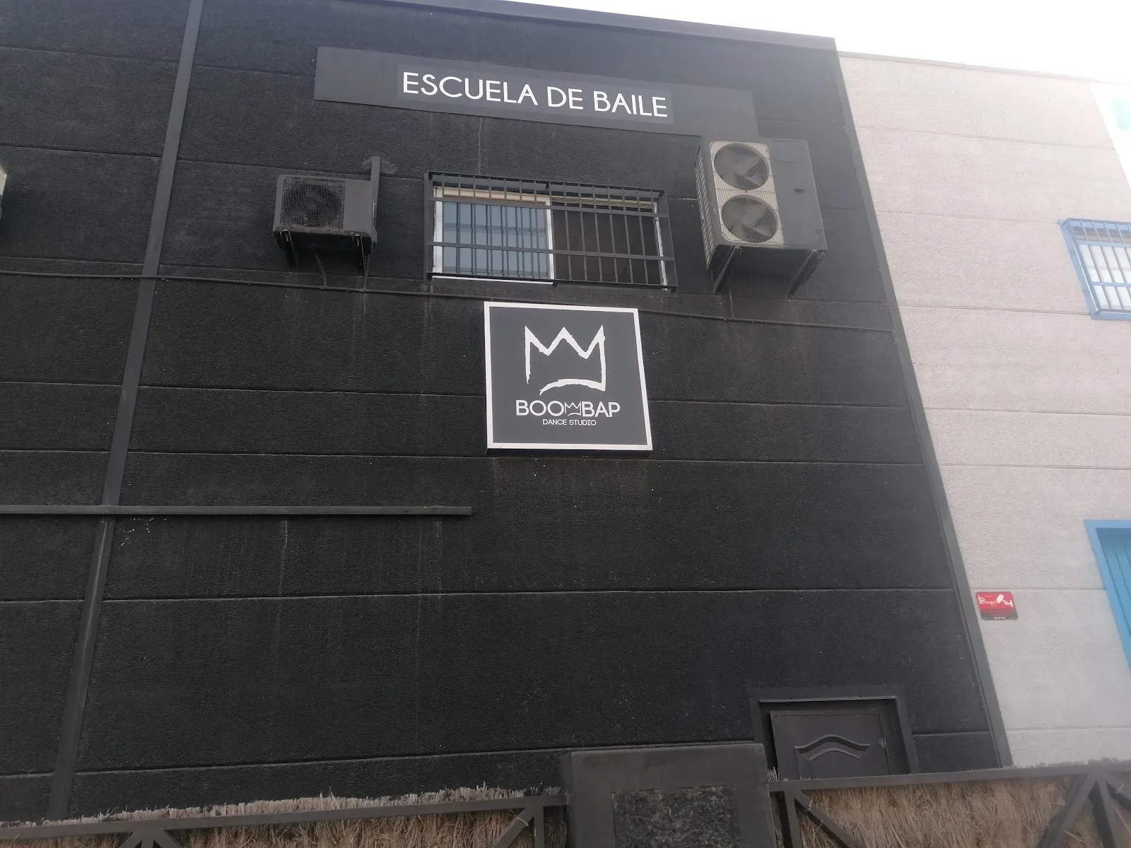Salsa Con Clase | Escuela de baile | Córdoba — baile-studio en Camino Lope García, Córdoba — 2