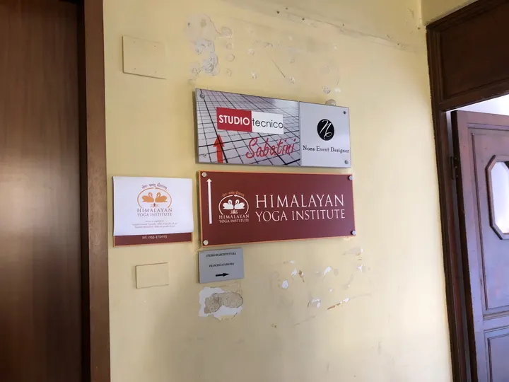 Himalayan Yoga Institute — Yoga a Le Cure, Firenze