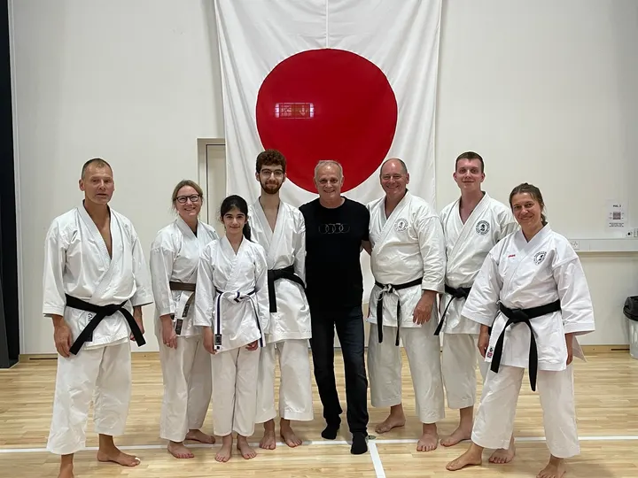 Zanshin karate — Kampsport i Amagerbro, København