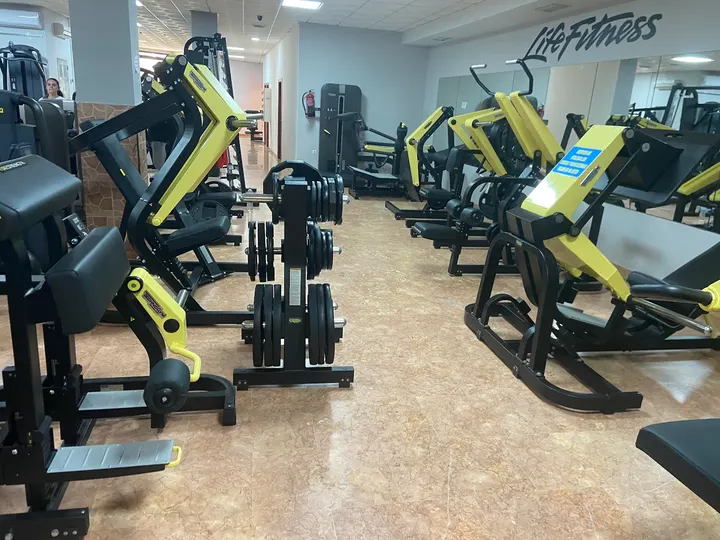 GOLD SPORT — estudio de fitness-studio en Canals — 2