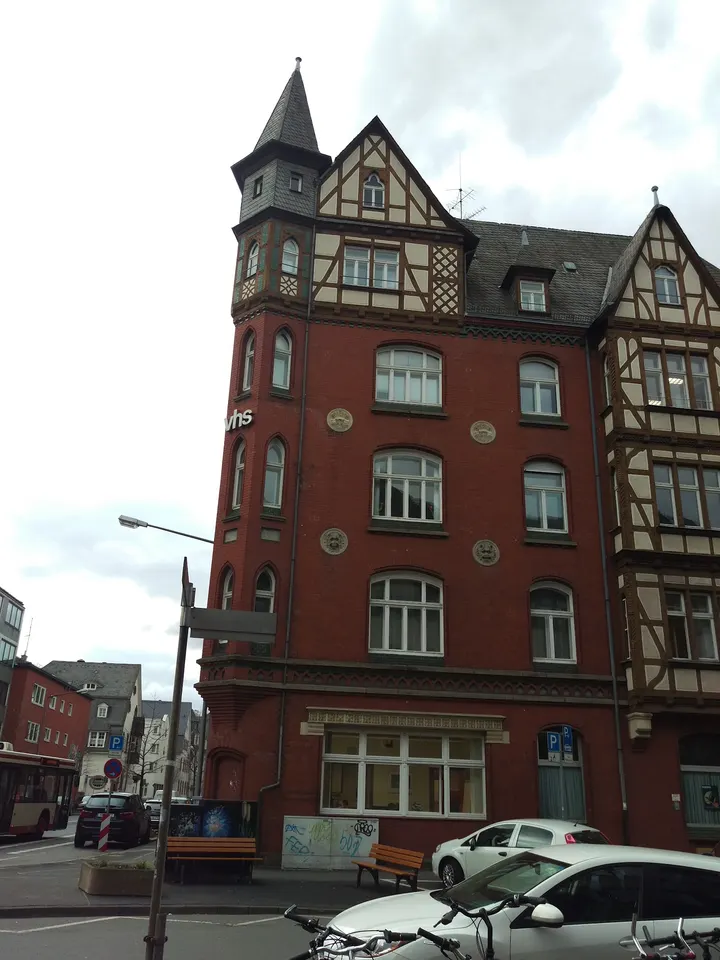 vhs Marburg — Tanz in Campusviertel, Marburg