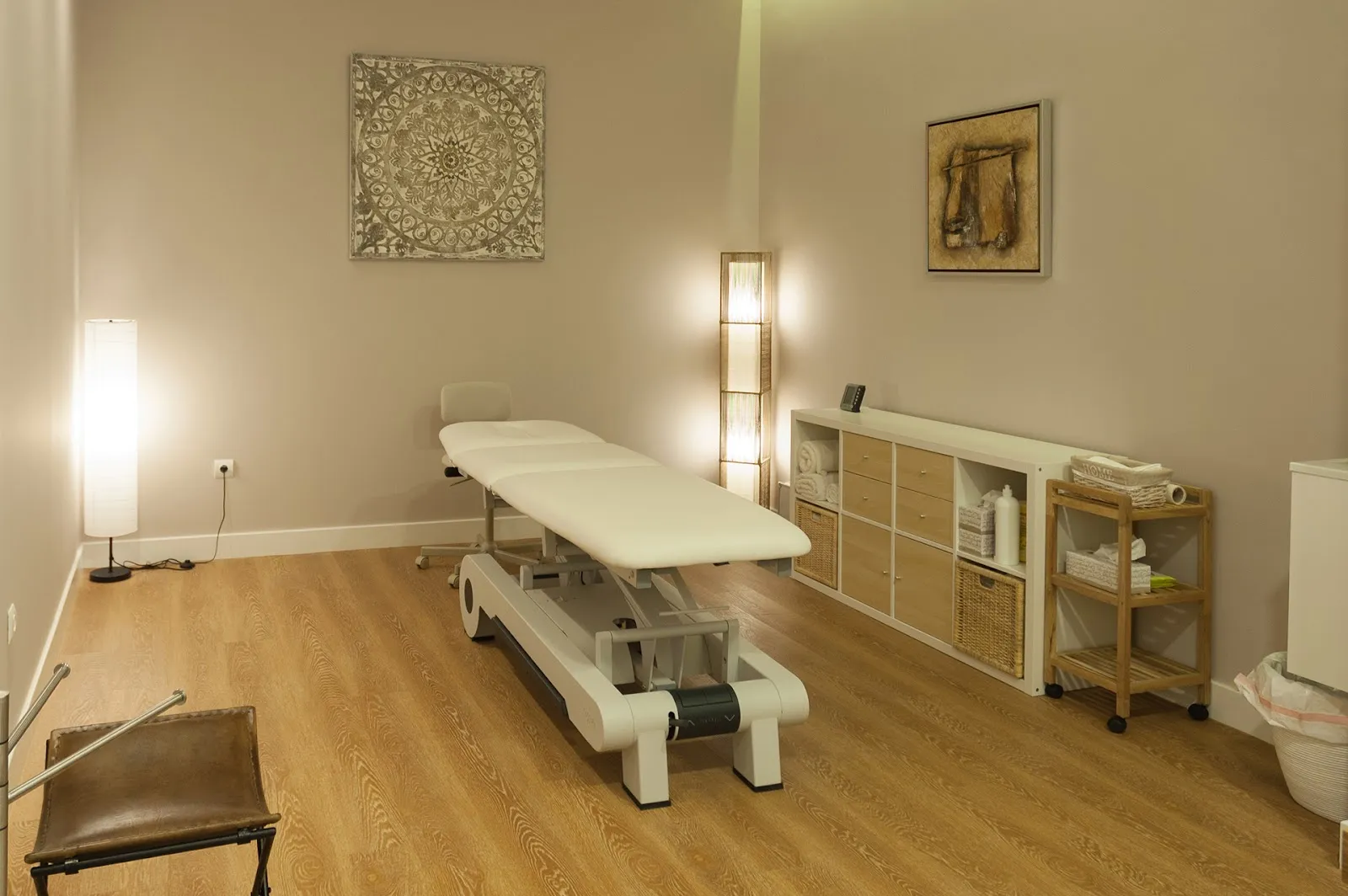 Osteopatía Especializada Ángel Villa - Pilates y Fisioterapia - — pilates-studio en Majadahonda — 3