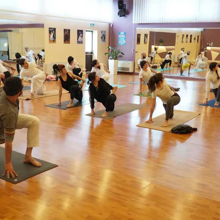 Īśvara Yoga Studio — yoga-studio a Bologna — 3