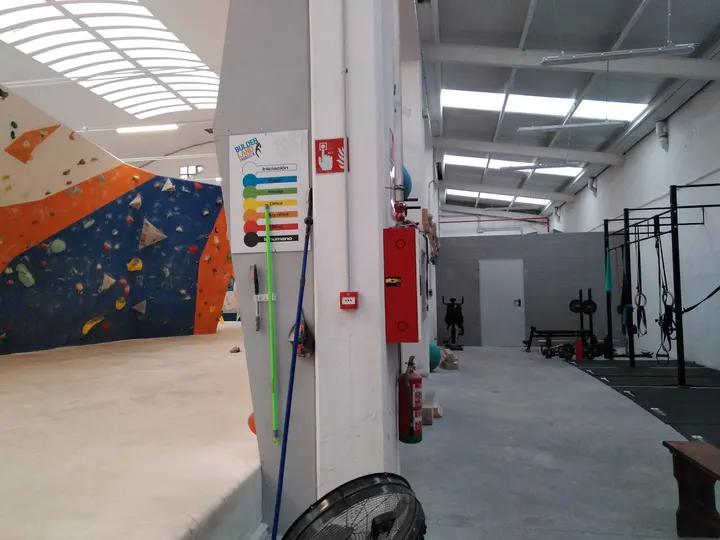 Bulderland Centro de Escalada — escalada-studio en La Almozara, Zaragoza — 2