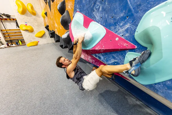 Bulderland Centro de Escalada — escalada-studio en Zaragoza — 5
