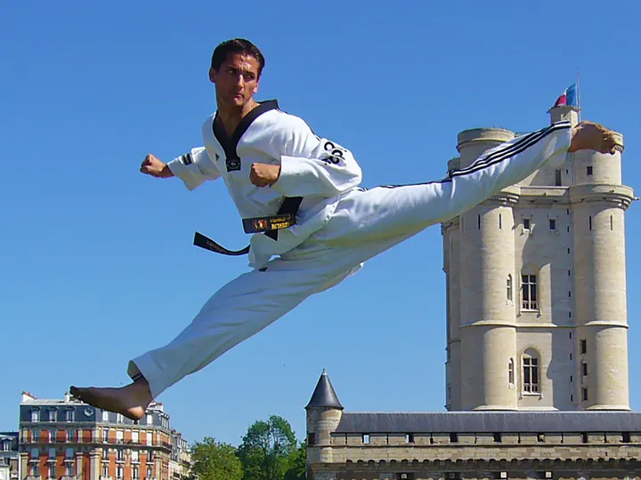 Taekwondo Vincennes — Arts martiaux à Saint-Louis, Vincennes
