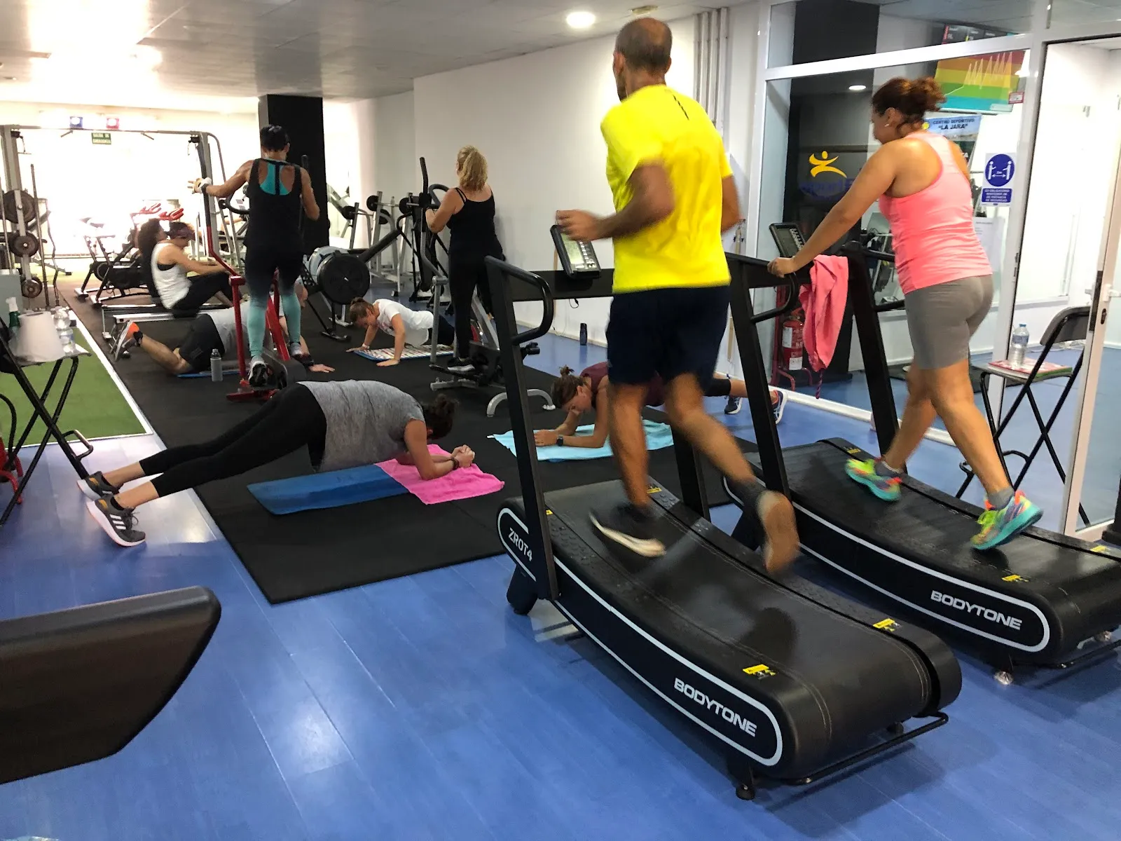 Sport Factory Gym, S.L.Unipersonal. — estudio de fitness-studio en Sanlúcar de Barrameda — 4