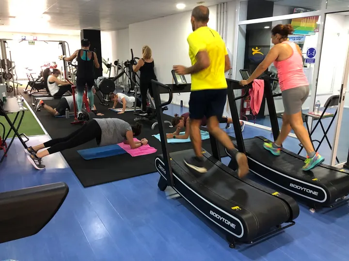 Sport Factory Gym, S.L.Unipersonal. — estudio de fitness-studio en Sanlúcar de Barrameda — 4