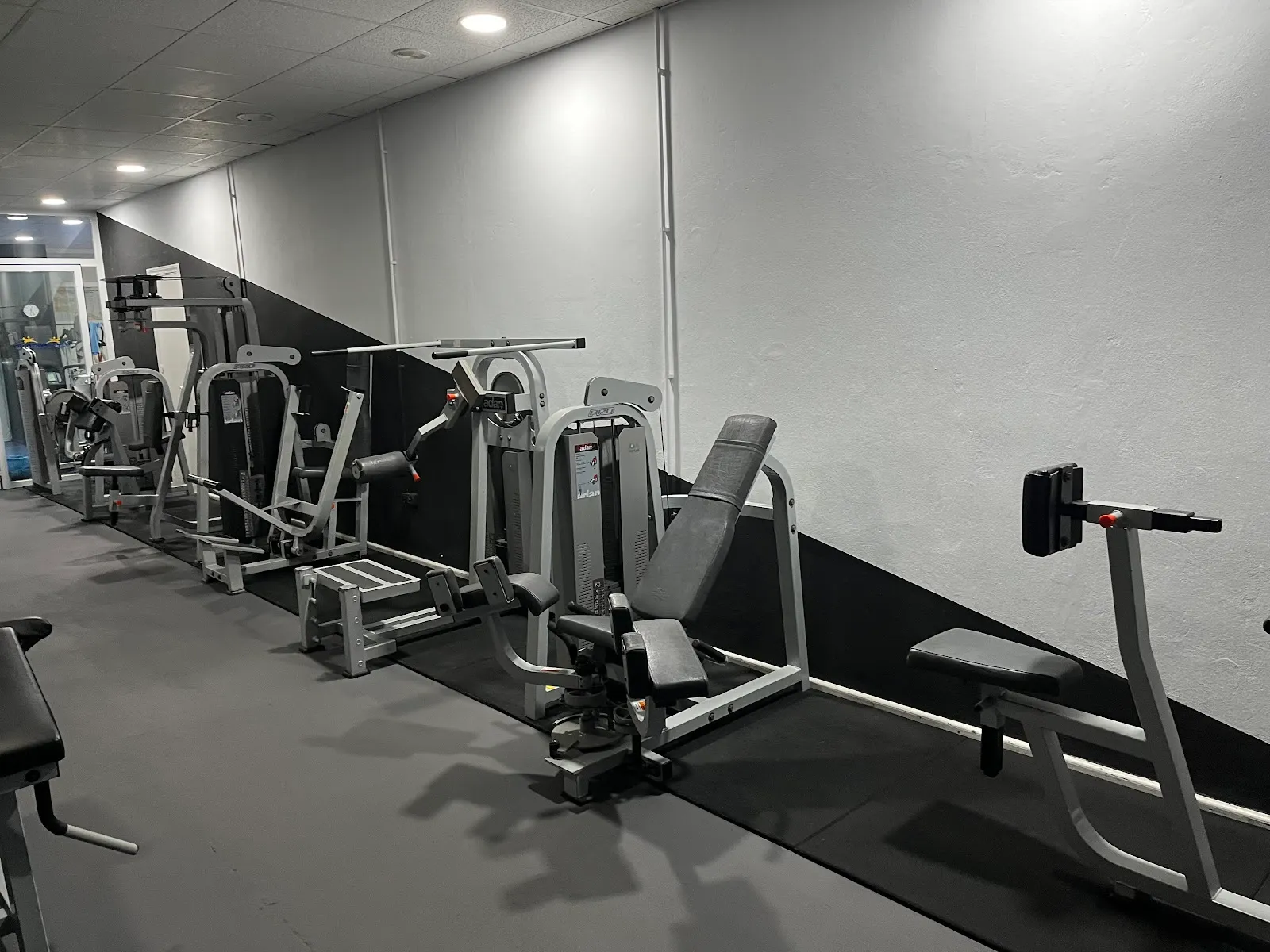 Sport Factory Gym, S.L.Unipersonal. — estudio de fitness-studio en Sanlúcar de Barrameda — 5