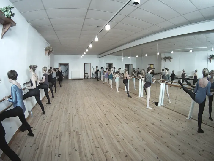 Danse classique Corinne Azeglio — danse-studio aux Brotteaux, Lyon — 3