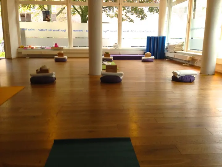 Yoga4surfers — yoga-studio in Winterhude, Hamburg — 2