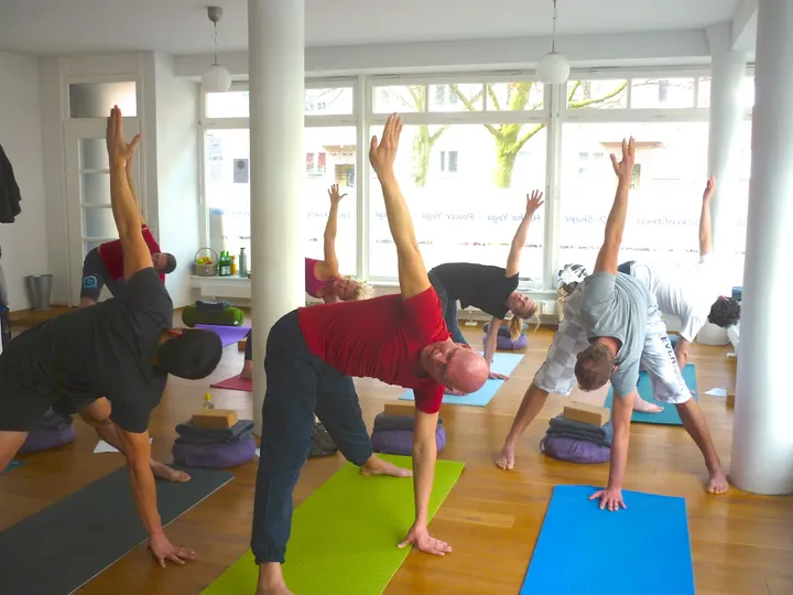 Yoga4surfers — Yoga in Winterhude, Hamburg