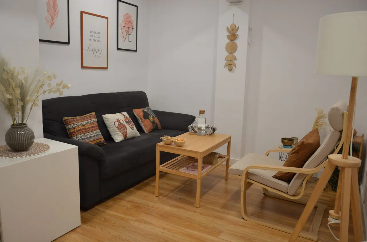 Espai LoCura · Psicología, Yoga y Terapias Holísticas — yoga-studio i L'Hospitalet de Llobregat — bild 3