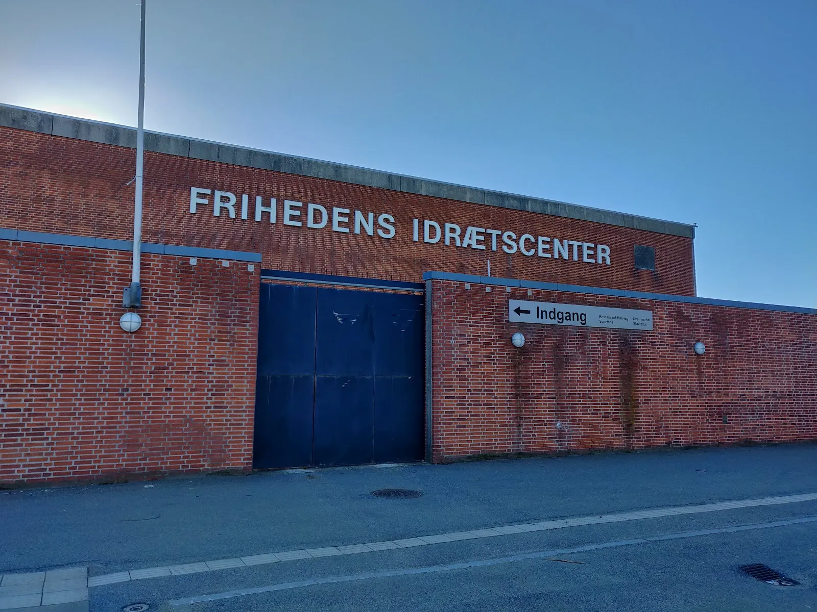 Frihedens Idrætscenter — træningsstudio i Hvidovre, København — 2