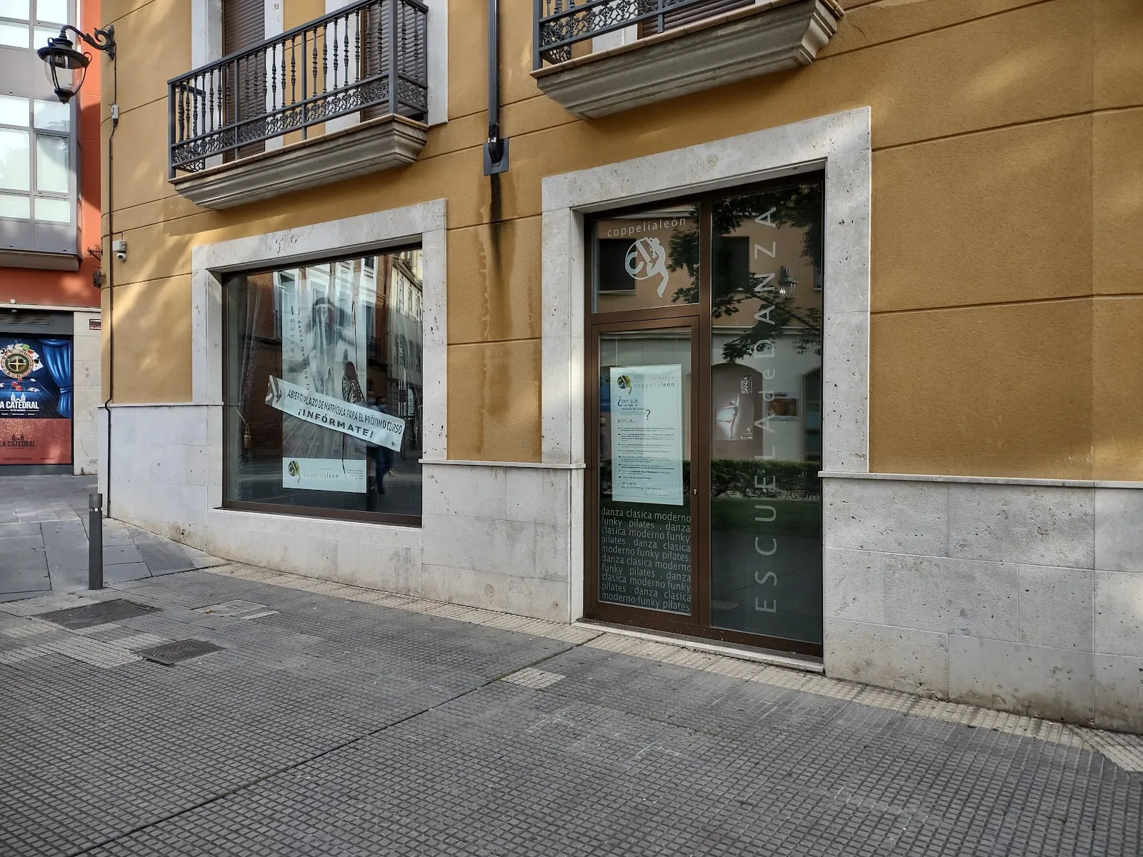 Coppelia León — baile-studio en El Ejido, León — 3