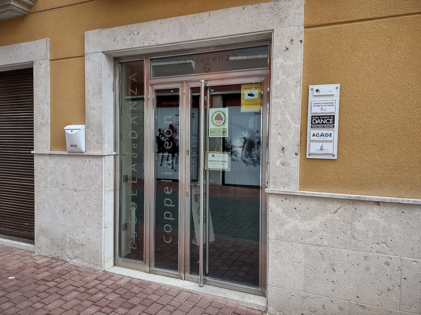 Coppelia León — baile-studio en León — 3