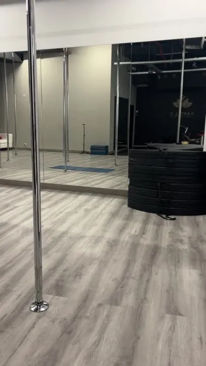 Studio KIR Pole Dance and Fitness — träningsstudio-studio i Vitoria-Gasteiz — bild 3
