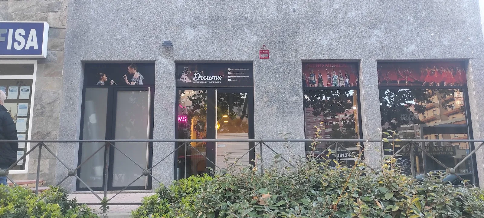 Dreams Estudio de Danza y Teatro Musical — baile-studio en Europa, Fuenlabrada — 2