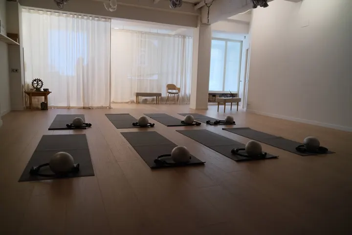 ATMA Studio Yoga & Pilates — yoga-studio en l'Escorxador, Igualada — 2