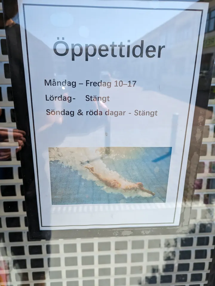 Folkpool Karlstad - Pool, Spabad & Bastu — Träningsstudio i Sandbäcken, Karlstad