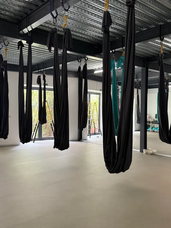 Jaya Aerial Lab — Aéreo em Almada