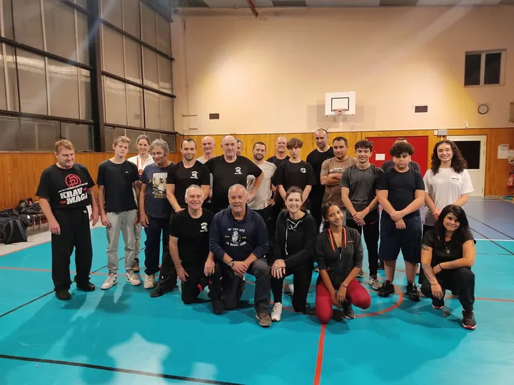 Krav maga self defense 21 DIJON — arts martiaux-studio aux Grésilles, Dijon — 2