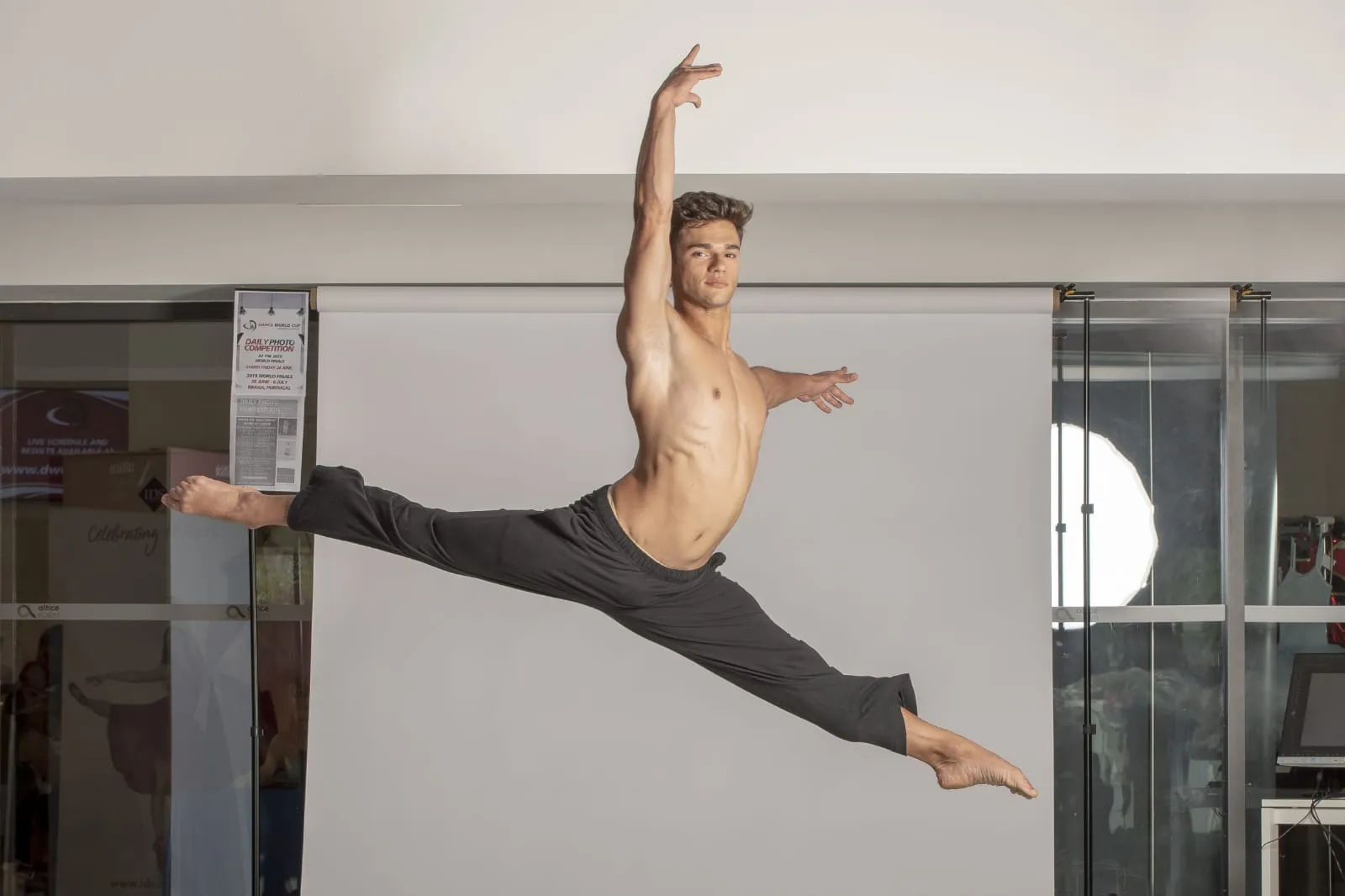 Izansdance — dans-studio i La Trinidad (Bailén-Miraflores), Málaga — bild 2
