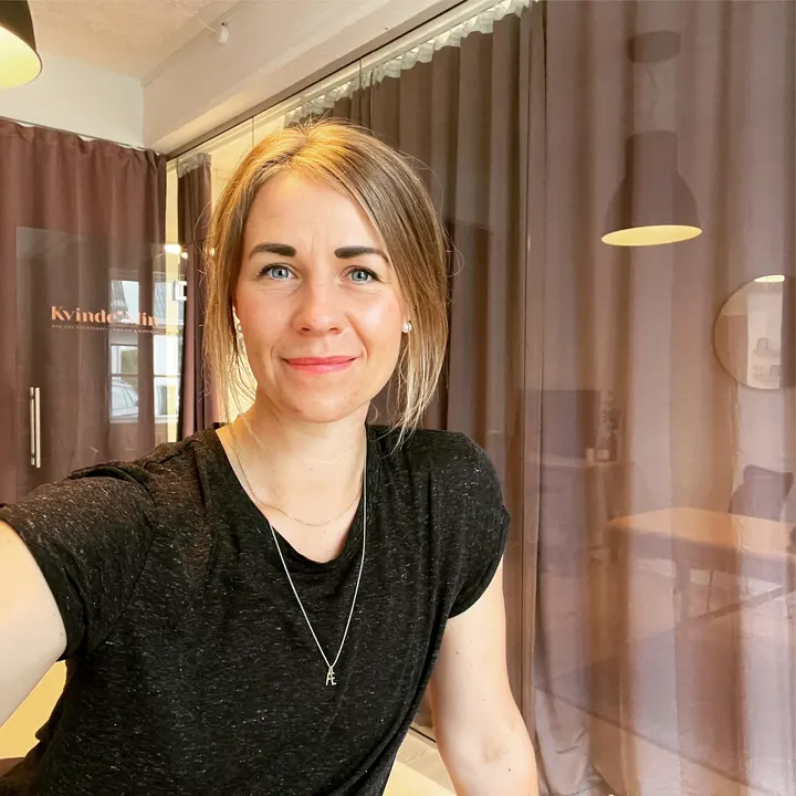 Kvinde Min — pt-studio i Kolding — 3