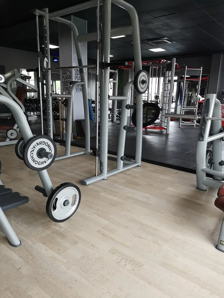 Fit & Zen Saint Maximin — Salle de fitness aux Haies, Saint-Maximin