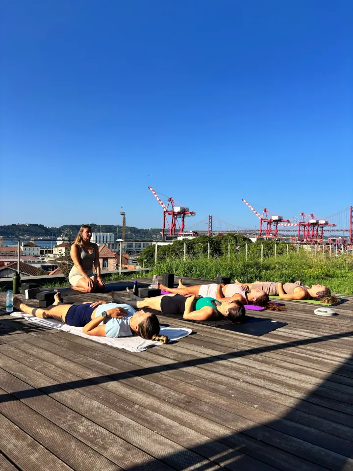 XIL YOGA — Hot yoga em Prazeres, Lisboa