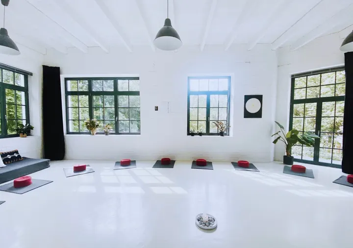 heldenseminare ᛫ original atemreise — breathwork-studio in Südvorstadt, Leipzig — 3