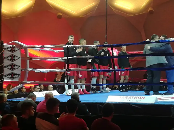 Escuela de Boxeo Saltando Charcos — artes marciales-studio en Burgos — 5