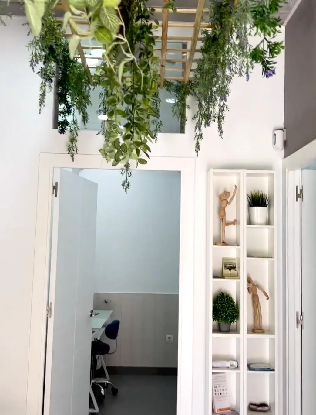 PROFISIO Clínica de Fisioterapia, Pilates y Yoga — yoga-studio en Sevilla — 4