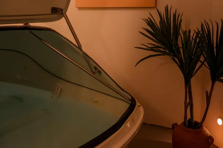 Koan Float — herstel-studio in Centrum, Amsterdam — 2